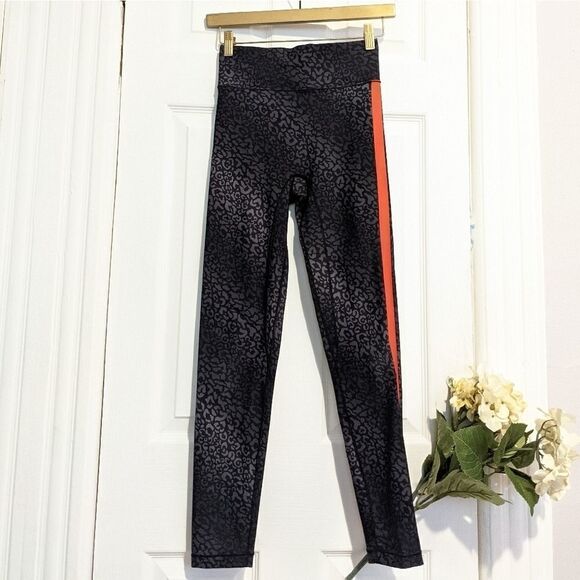 All Access Audio Leggings Snow Leopard Multi - Picture 3 of 8